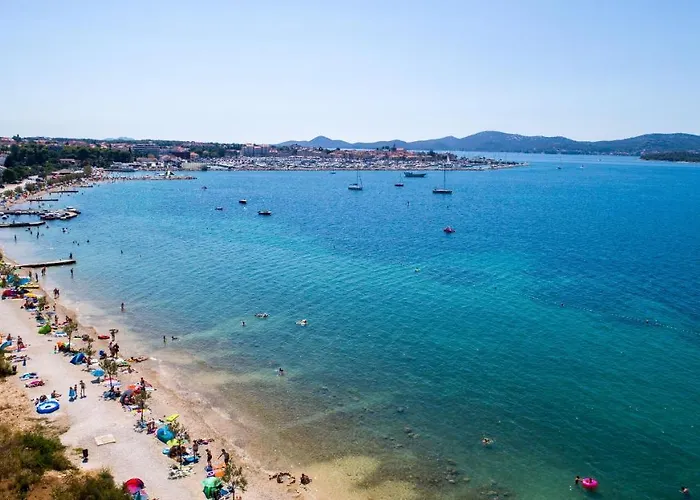 Tara Apartament Biograd Na Moru